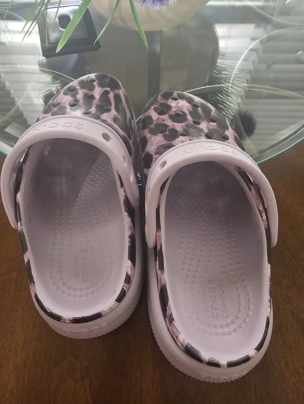 CROCS